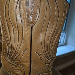 Tan boho Cowgirl boots euc